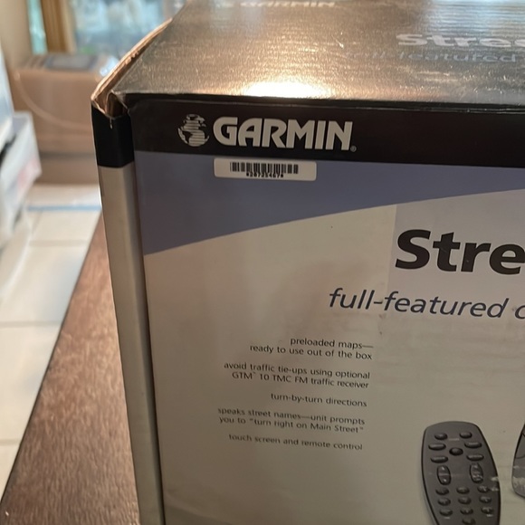 Garmin street pilot 2720 - Picture 2 of 5